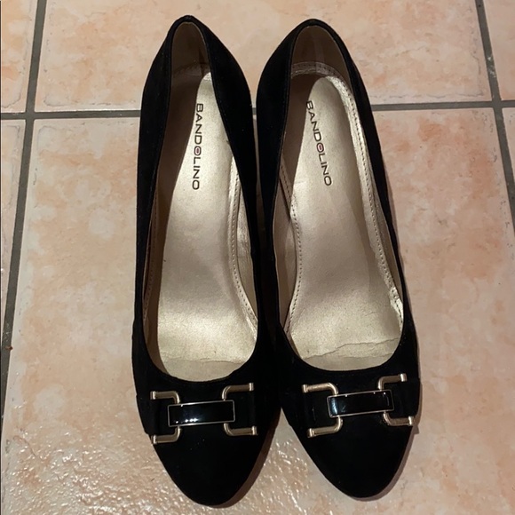 ✨Host Pick✨Bandolino Black Suede Wedge Heels - Picture 3 of 6